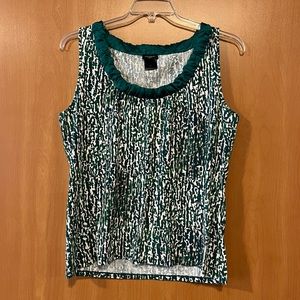 Ann Taylor Green Print Sleeveless Blouse in Size XL
